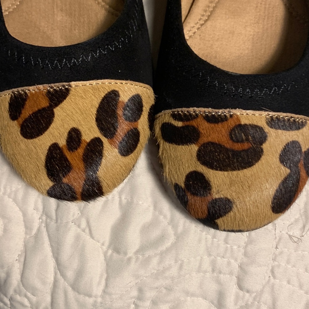 Aerosoles Black Suede Ballet Flats with Leopard Toe Accent NEW - Picture 10 of 11